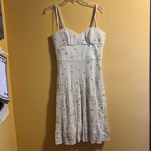 NWT- Laundry by Shelli Segal- White dress with gold sequins. Make me a offer.